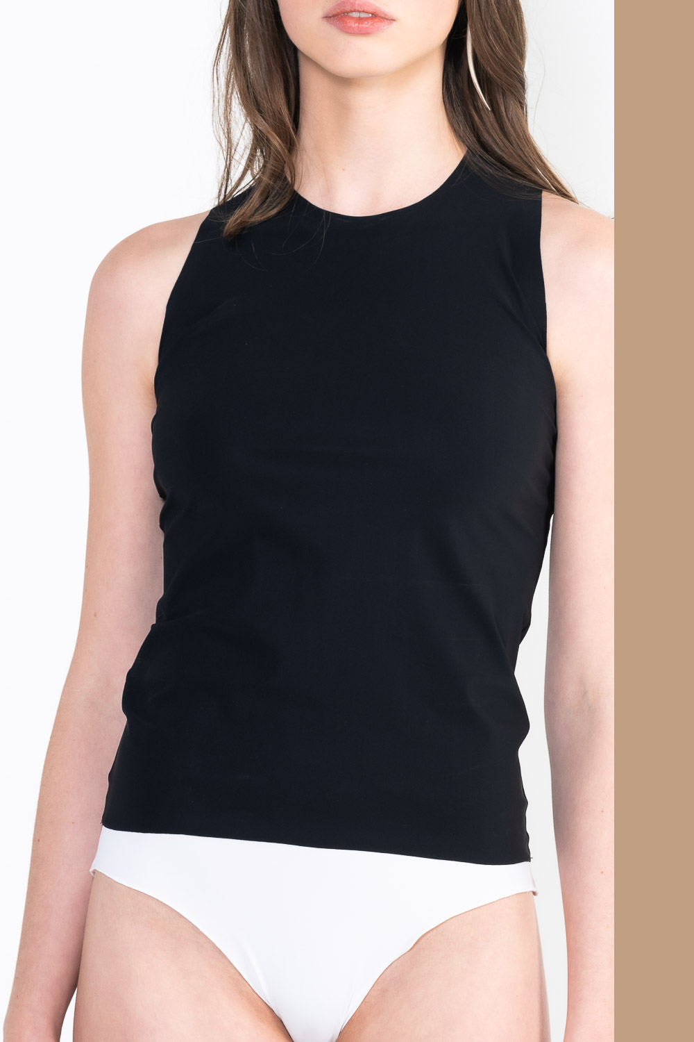 L5 Sleeveless crew neck top