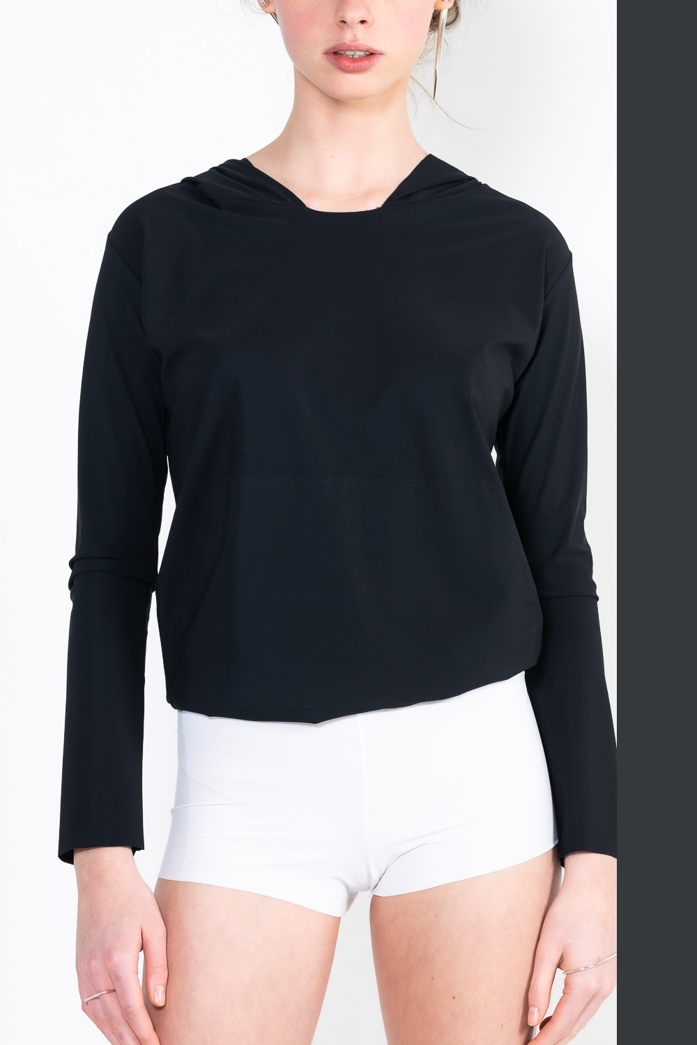 L69 Short hooded jogging sweater