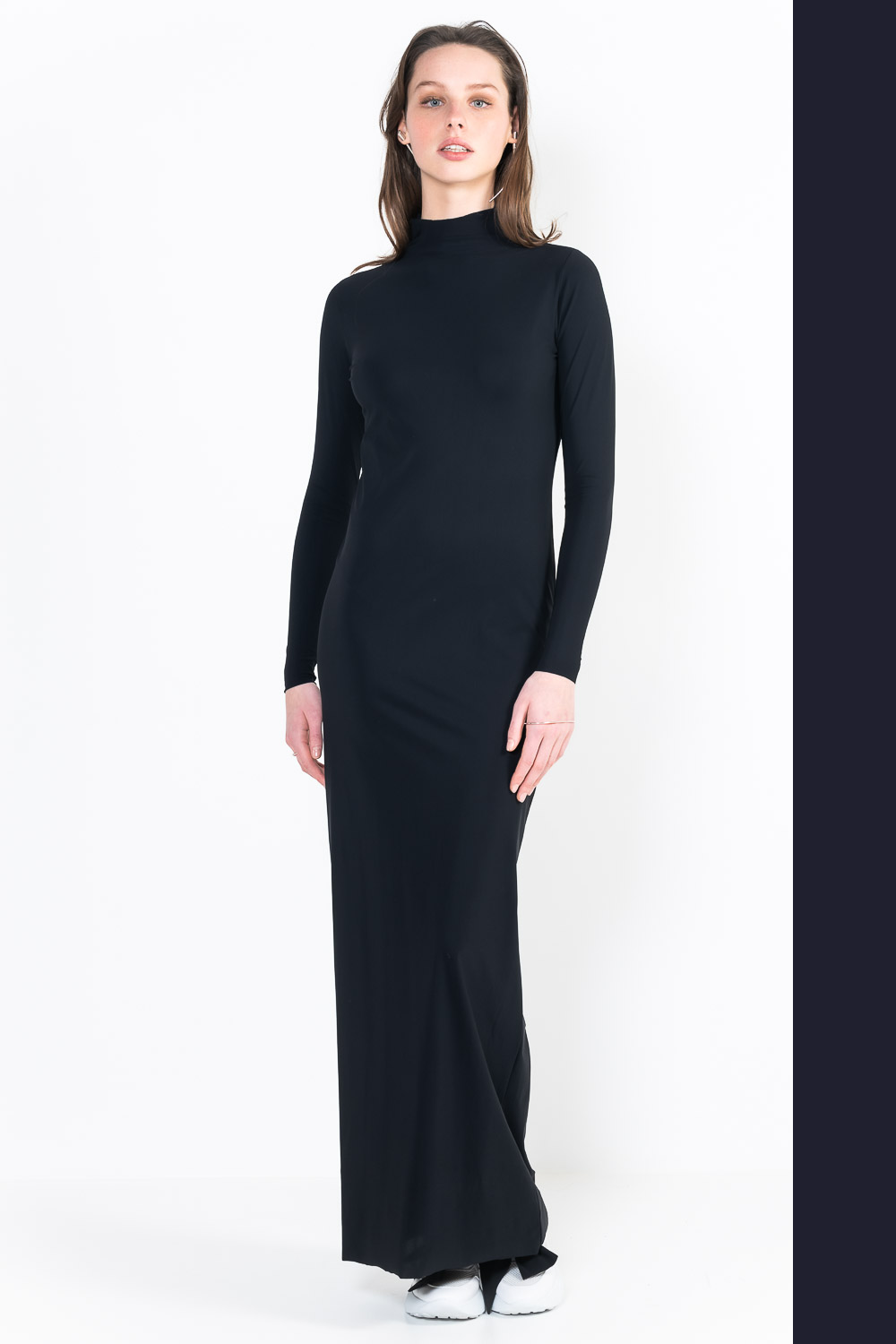 L13Ter Robe col montant manches longues longue
