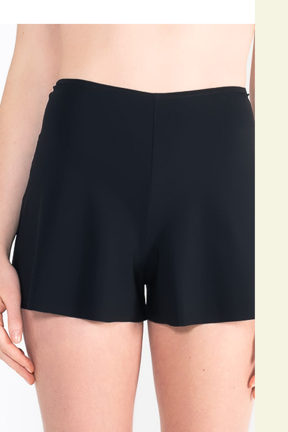 L20Bis Short à godets