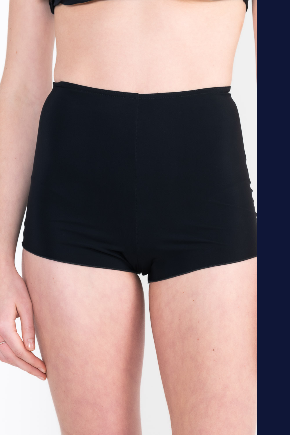 L20 Short