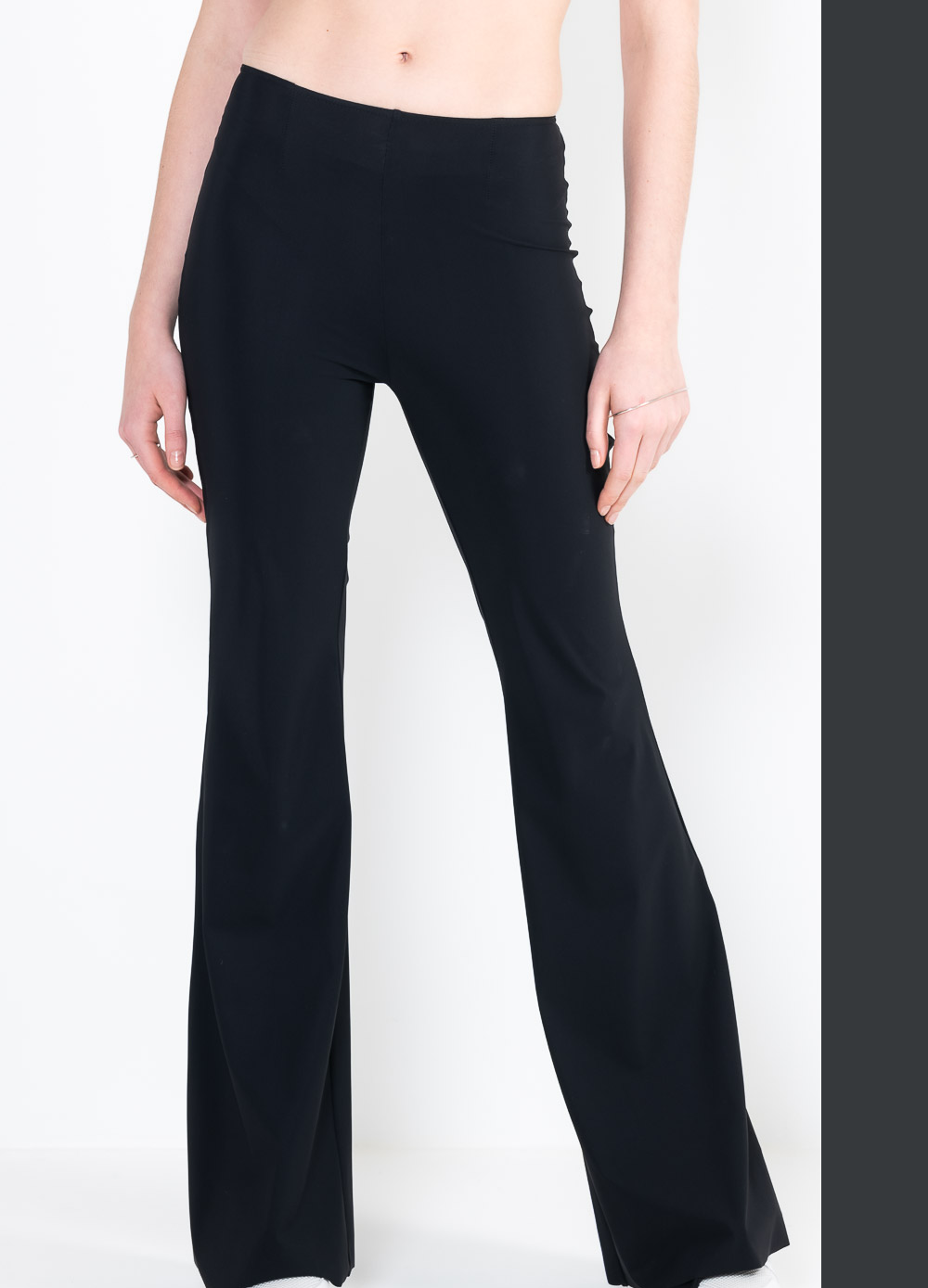 L28 Bell bottom pants