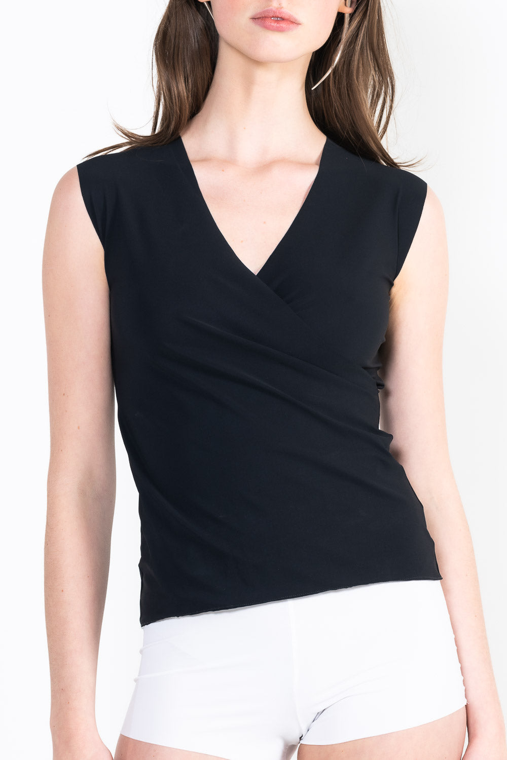 L29 Sleeveless wrap top