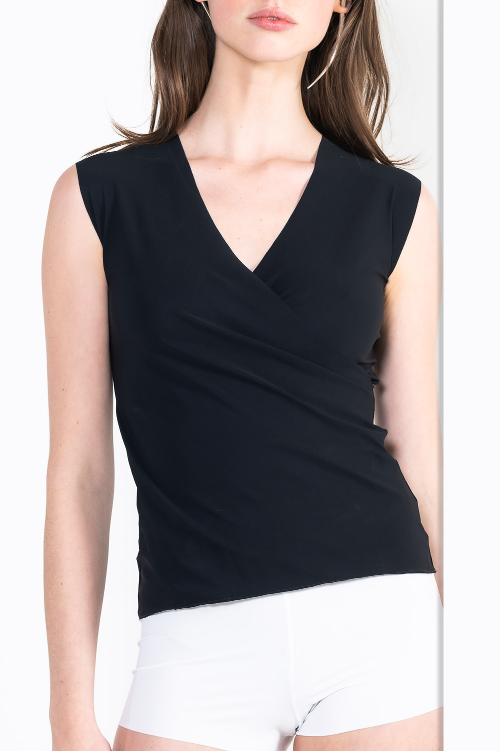 L29 Sleeveless wrap top