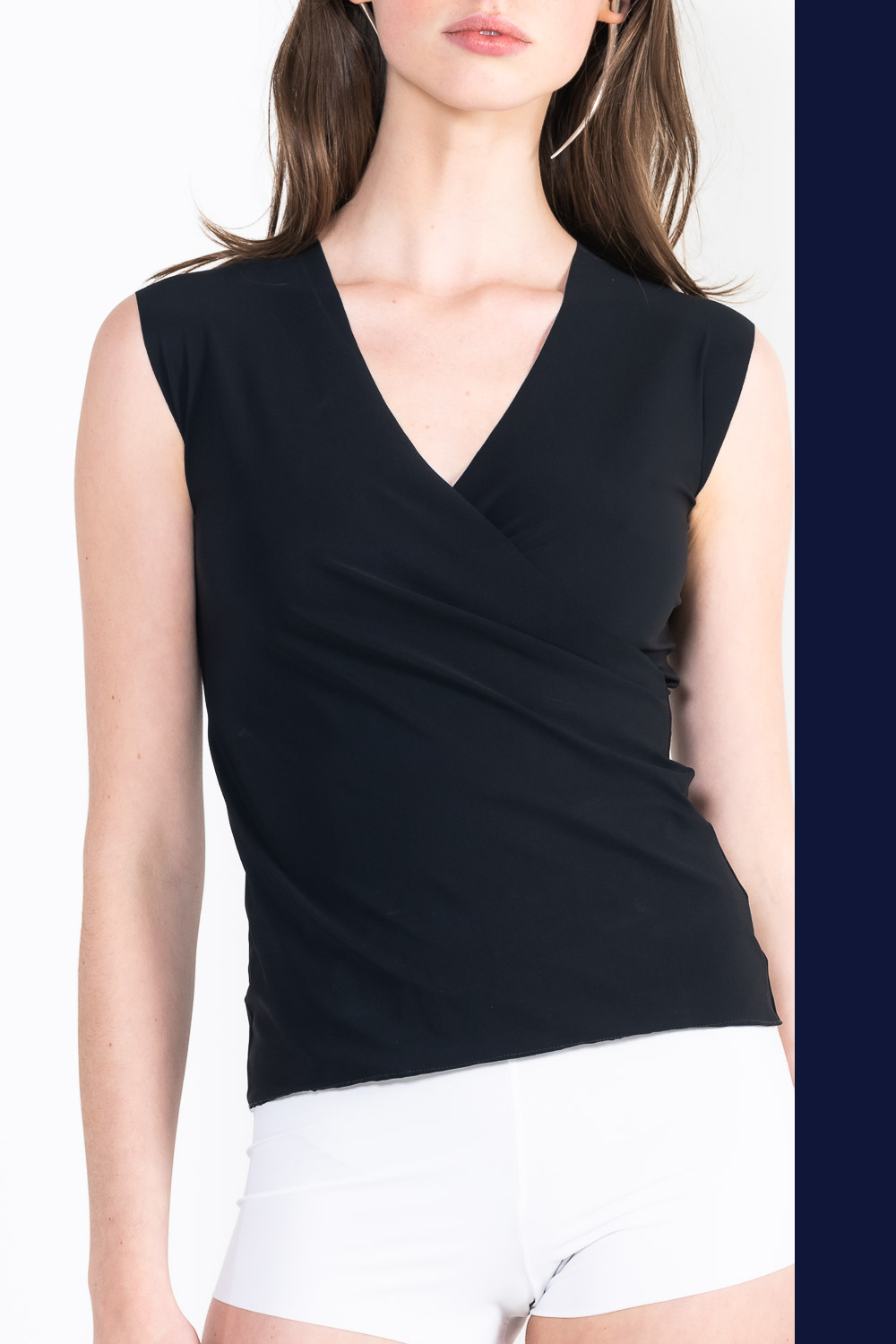 L29 Sleeveless wrap top