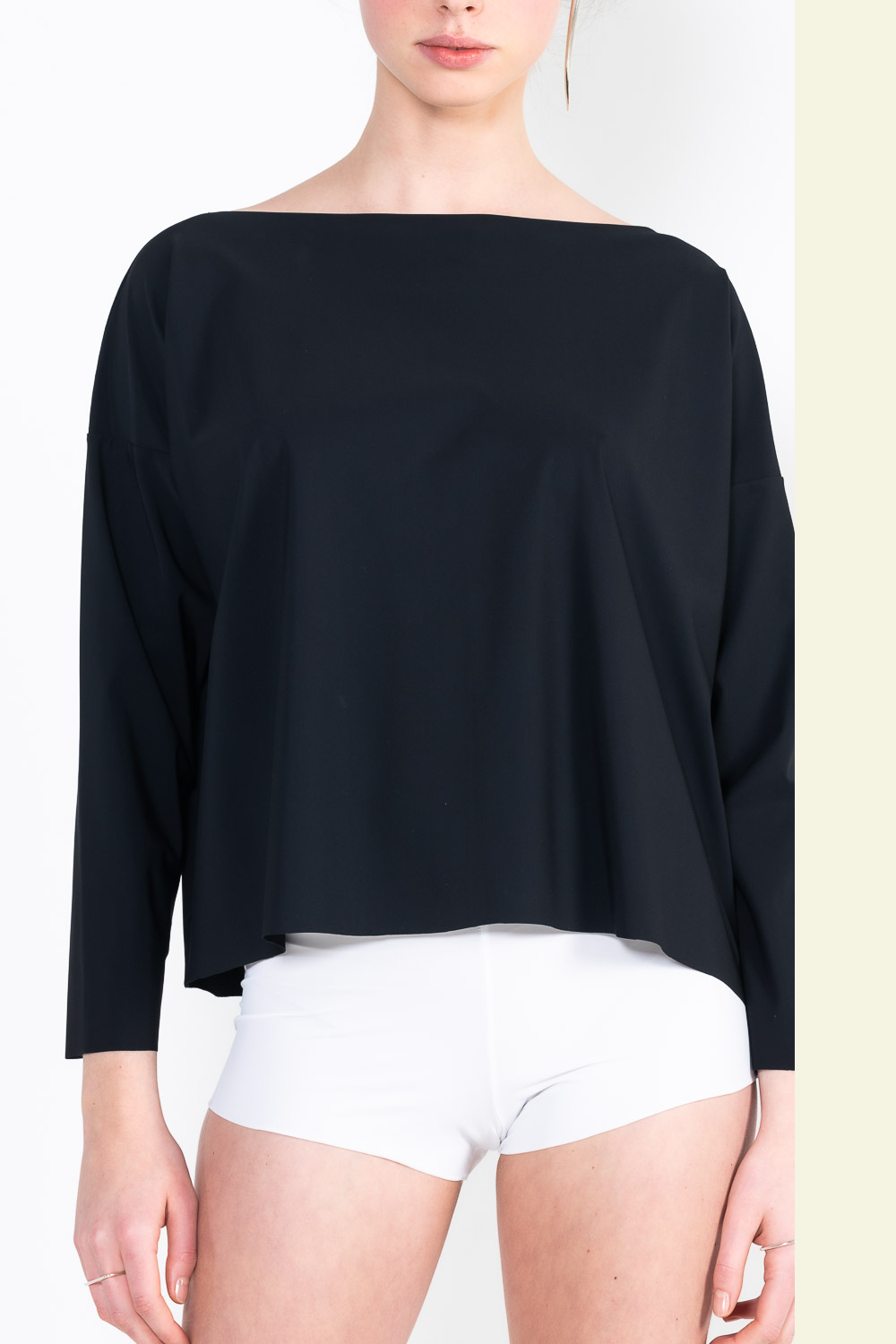 L61 Boat neck jogging sweater