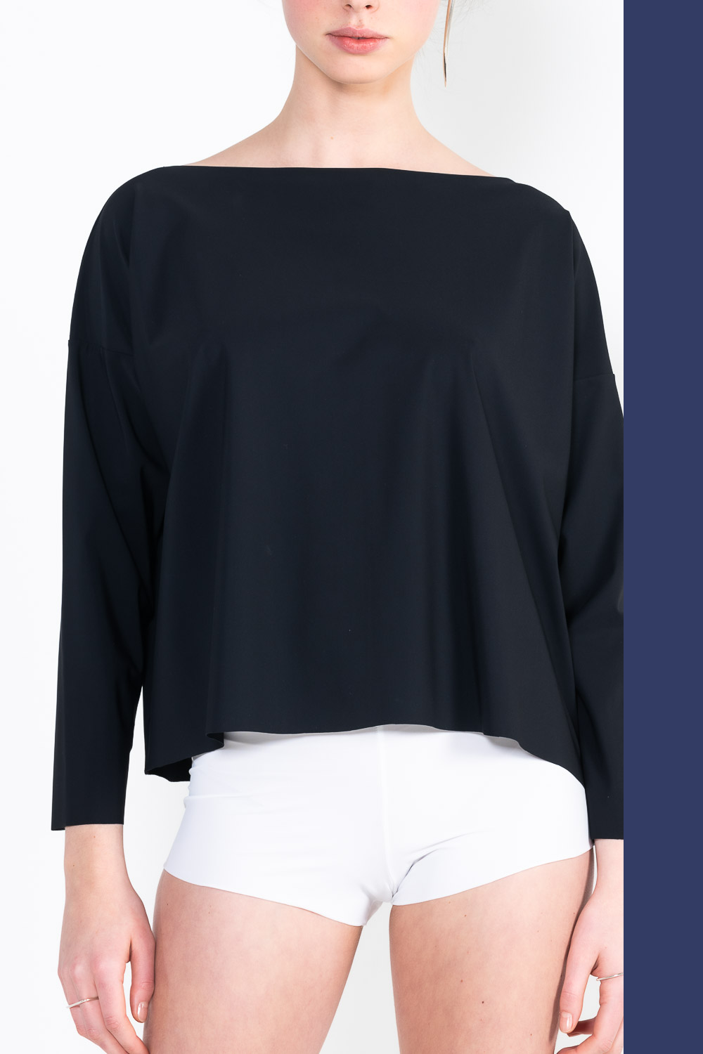 L61 Boat neck jogging sweater