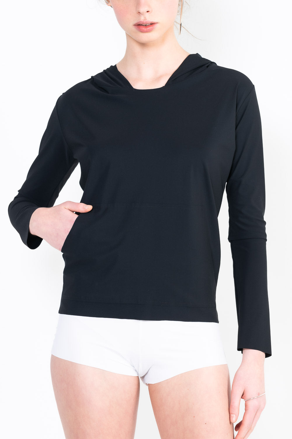L69 Short hooded jogging sweater