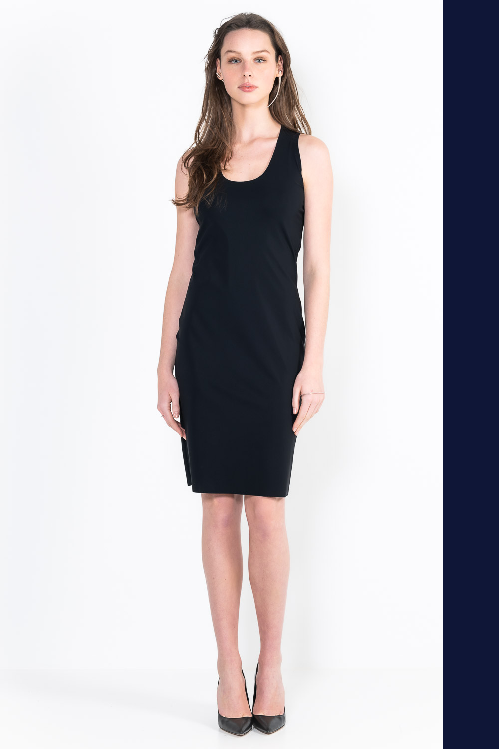 L6Bis Robe marcel encolure U courte