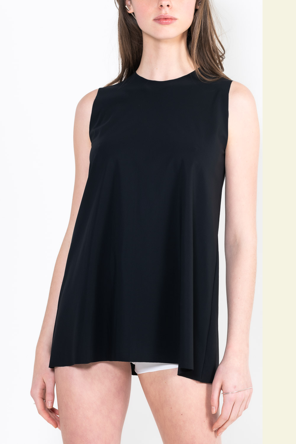 L89 Sleeveless trumpet top