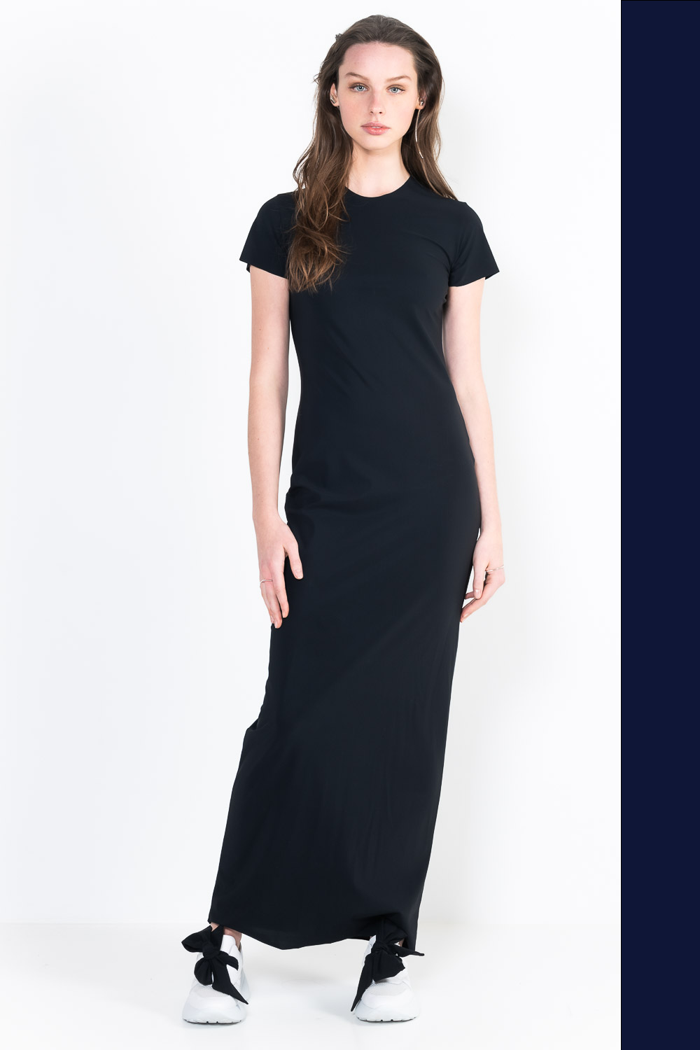 L8Ter Robe ras du cou manches courtes longue