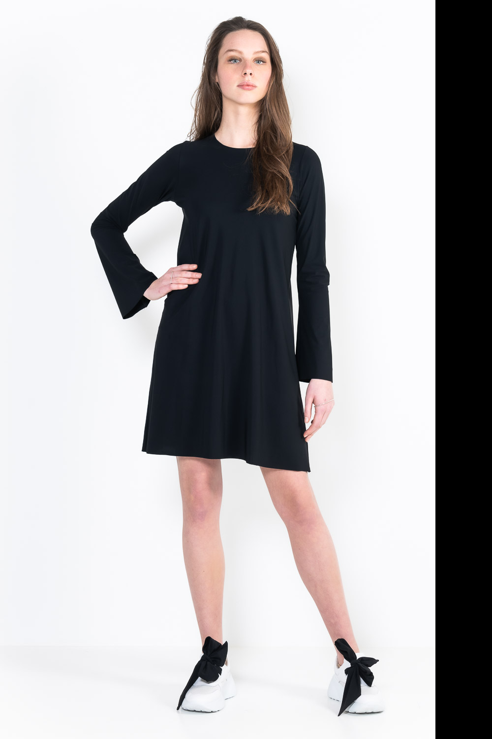 L92 Short long sleeve trumpet dress