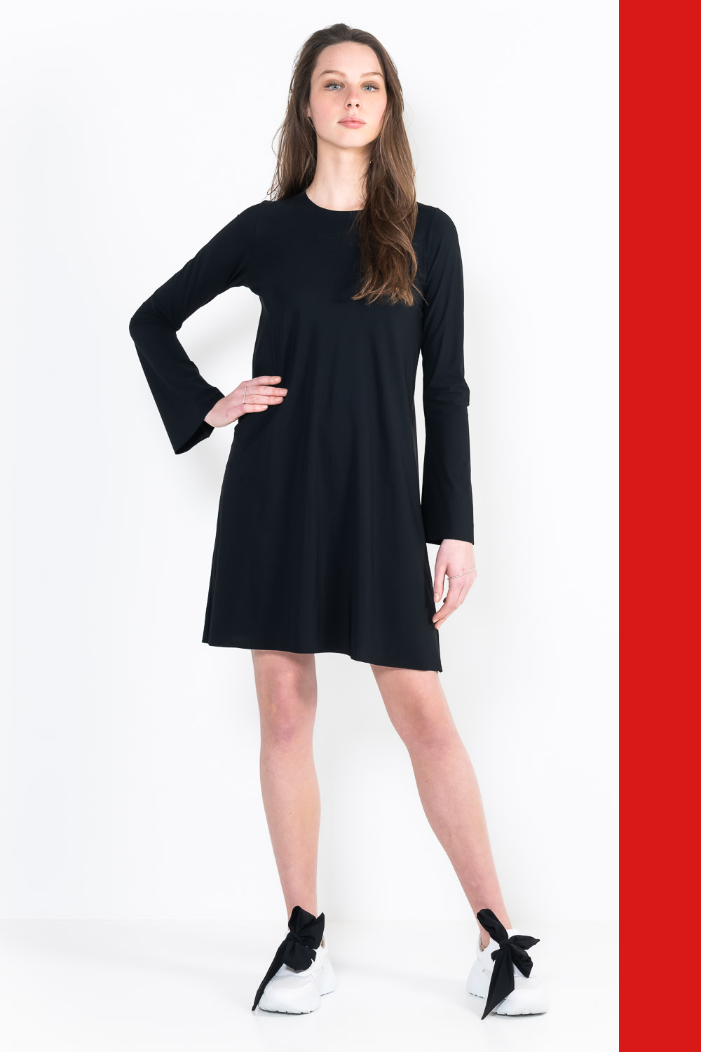 L92 Short long sleeve trumpet dress