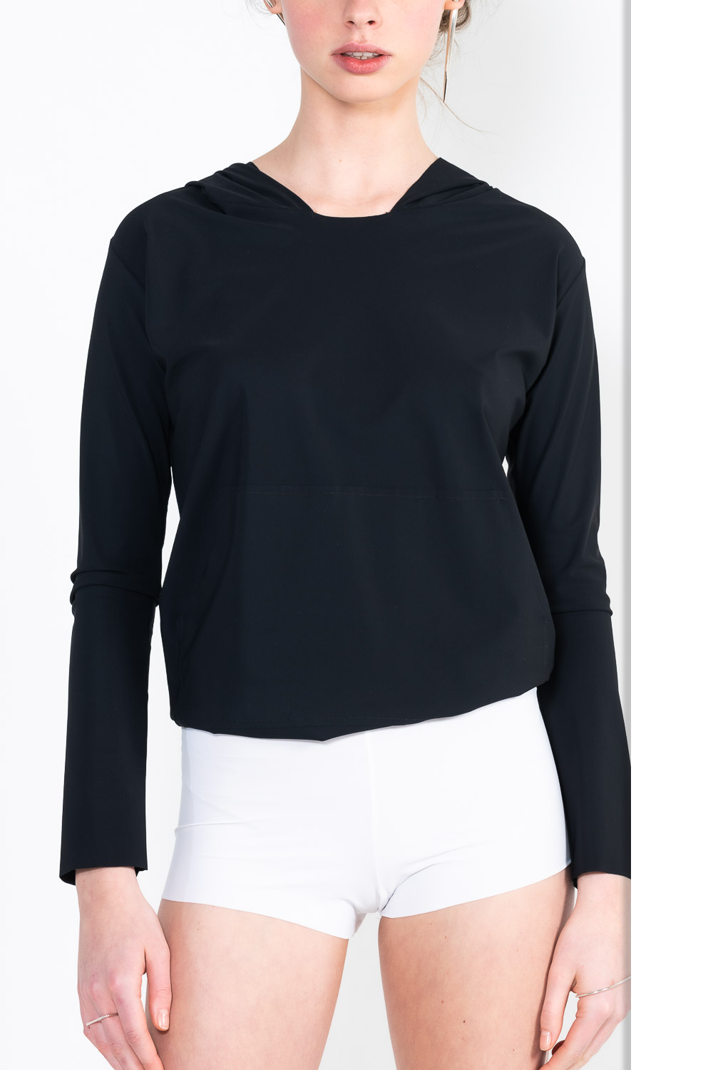 L69 Short hooded jogging sweater