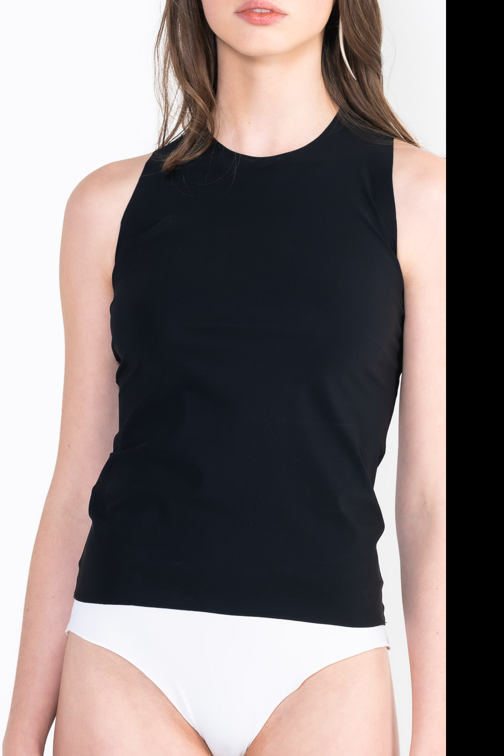 L5 Sleeveless crew neck top